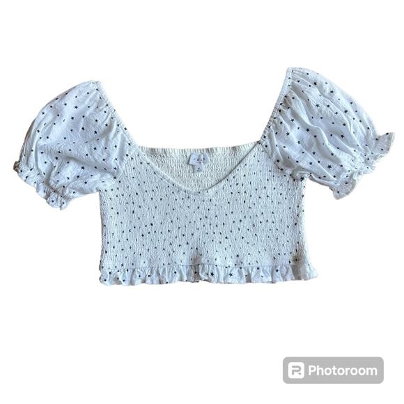 Le Lis High Praise Smocked Star Print Crop Top (White/Navy Star) Size- Medium - Picture 4 of 12